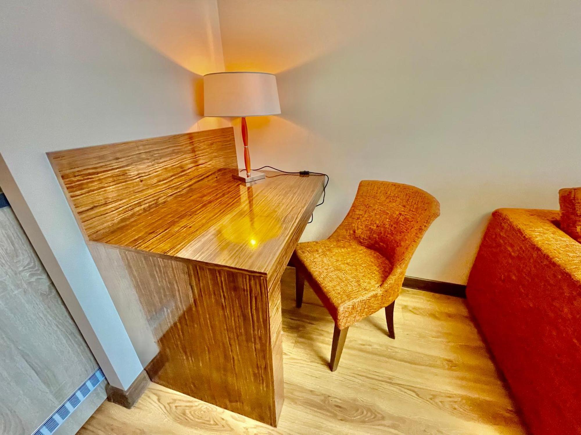 Royal Studio Apartment With A Perfect View - Yamaluxe Bucureşti Ngoại thất bức ảnh